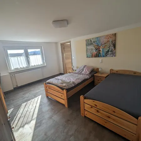 Neue Linde 게스트하우스 알스펠트