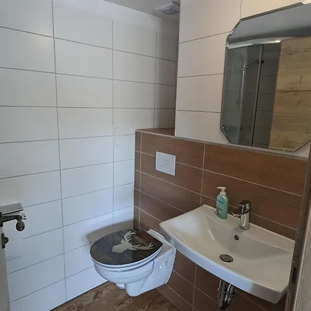 Neue Linde * 알스펠트