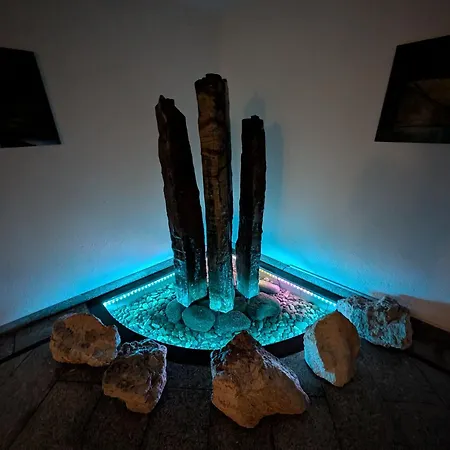 Neue Linde 게스트하우스 *