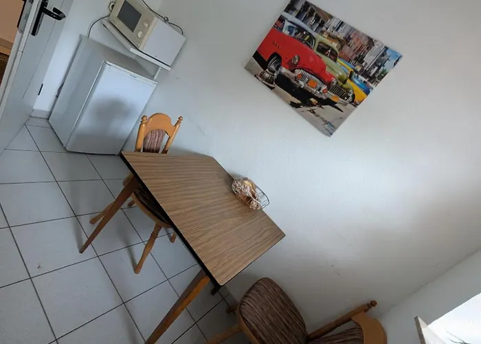 بيت ضيافة Neue Linde آلسفلد