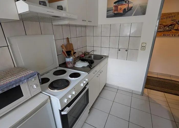 Neue Linde بيت ضيافة *