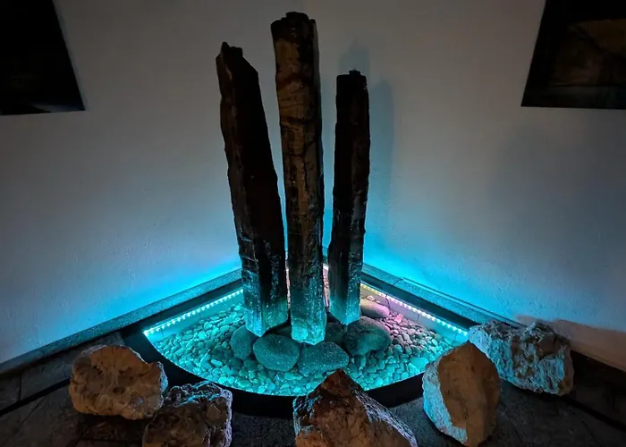 Neue Linde بيت ضيافة *